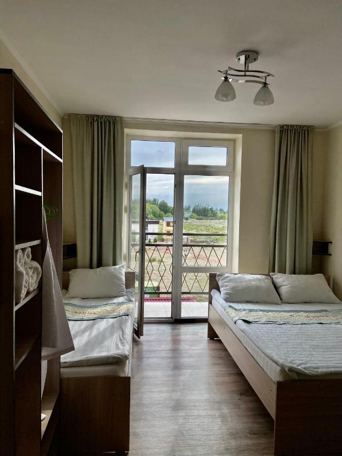 Eram Garden Hotel Bosteri Bagian luar foto