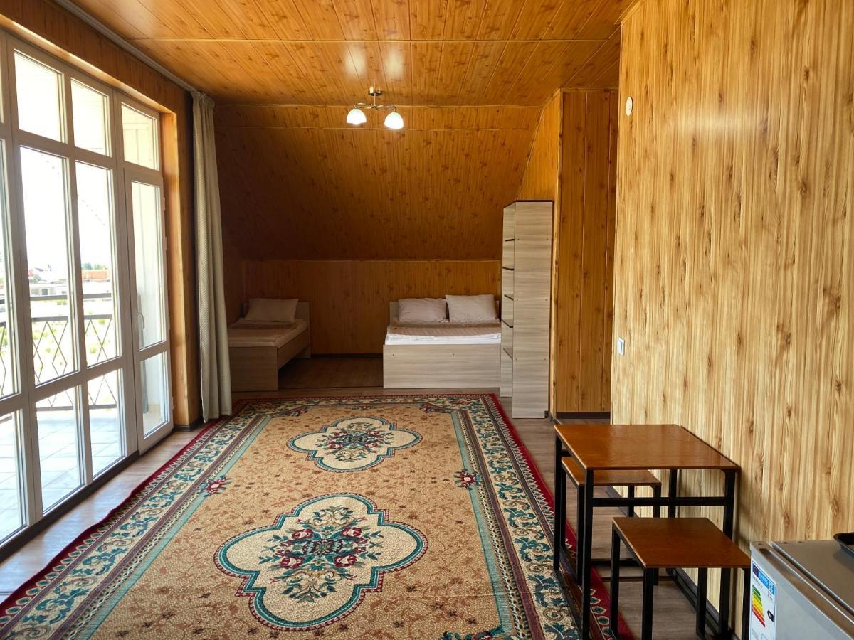 Eram Garden Hotel Bosteri Bagian luar foto