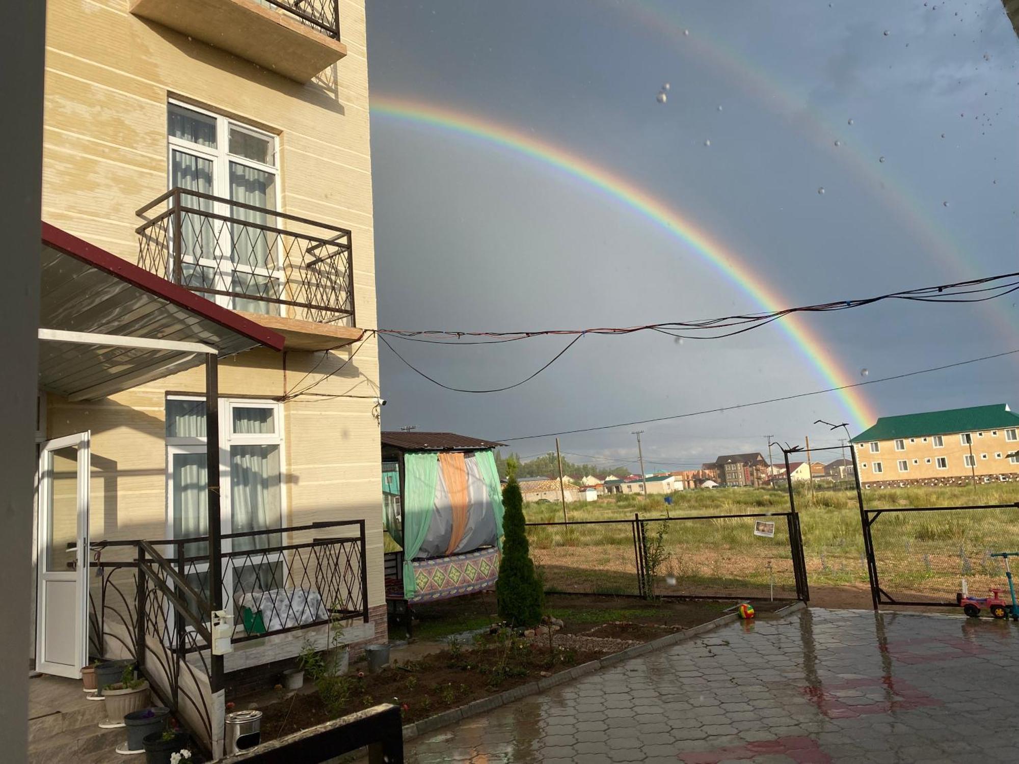 Eram Garden Hotel Bosteri Bagian luar foto